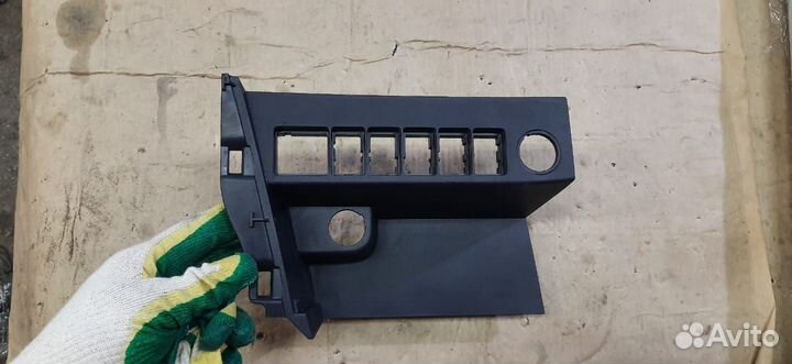 Накладка центральной консоли Toyota Rav 4 40 рест