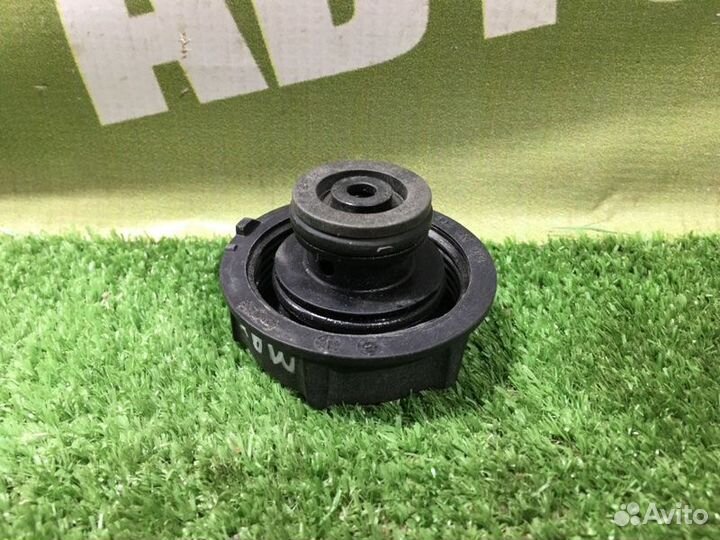 Крышка расширительного бачка Mazda Mazda3 BK LF-VE