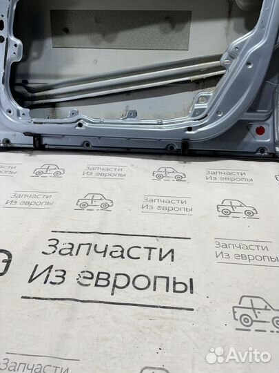 Дверь передняя правая Volkswagen Passat B5