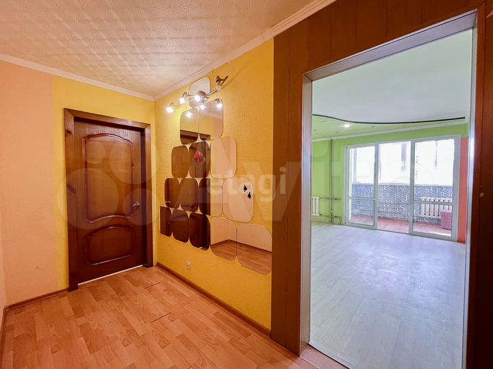 2-к. квартира, 48,9 м², 1/10 эт.