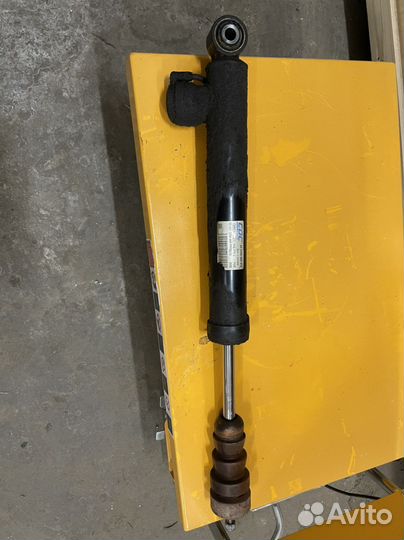 Амортизатор audi q5 8R 8R0513026J задний правый