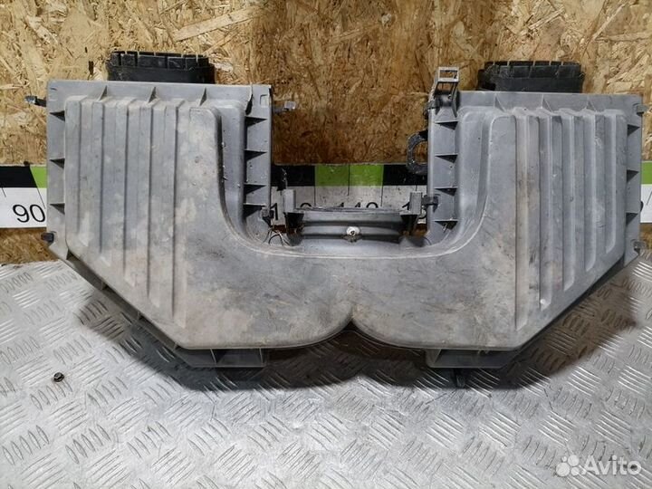 Корпус воздушного фильтра Bmw X5 e70 2007-2013