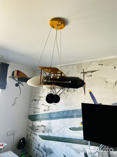 Люстра потолочная самолет