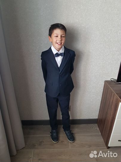 Школьная форма Gulliver 128. Костюм тройка