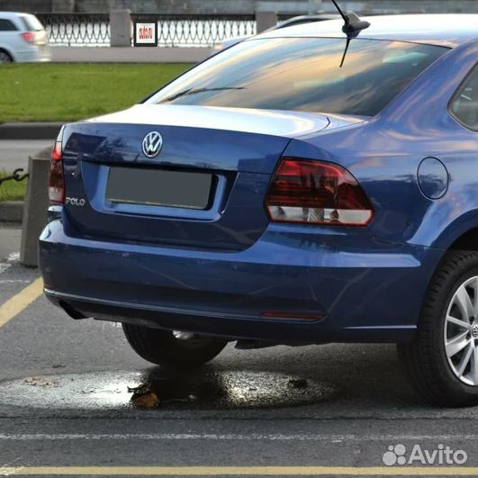 Бампер задний в цвет Volkswagen Polo 5