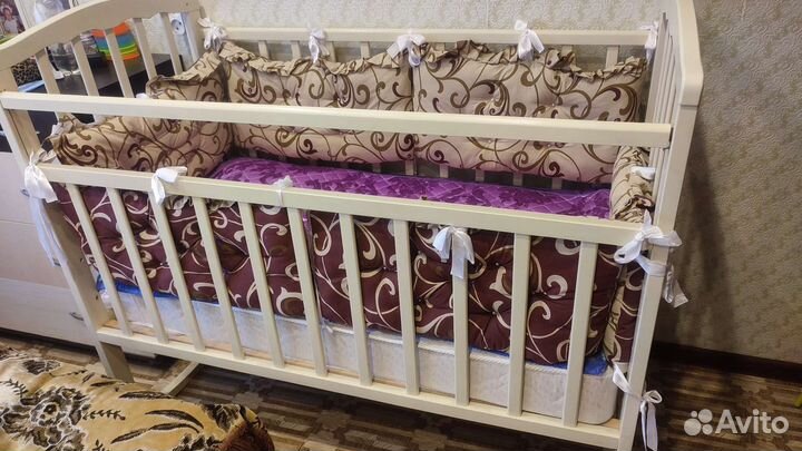 Детская кроватка
