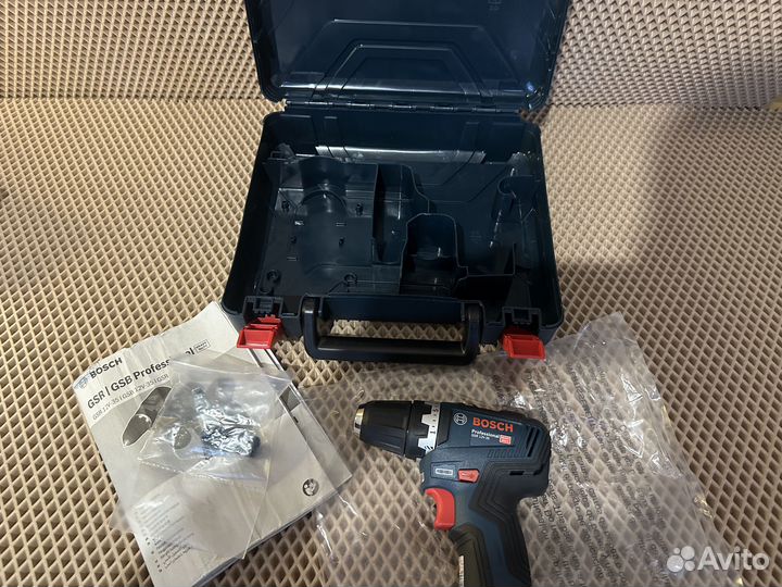 Аккумуляторный бесчеточный шуруповерт Bosch GSR 12