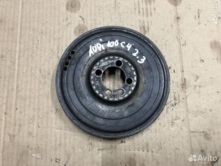 Audi 100 C4 Шкив коленвала 054105255A