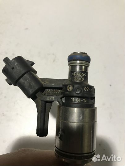 Форсунка топливная Peugeot 3008