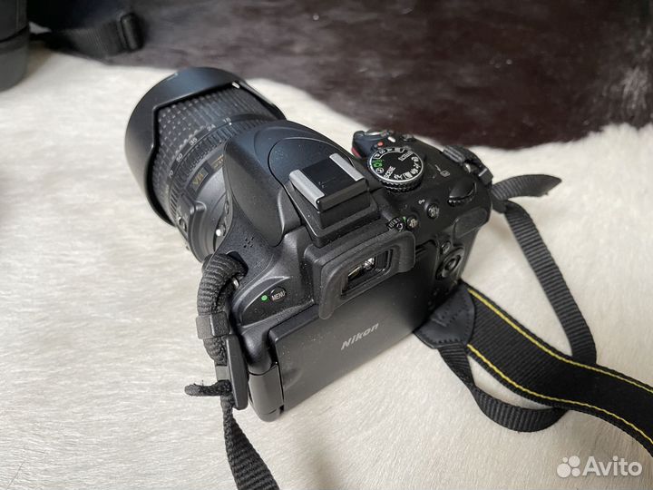 Практически новый Nikоn D5100 доп объектив, штатив