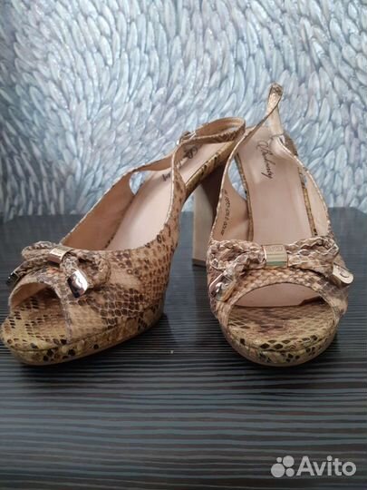 Босоножки женские 38 размер
