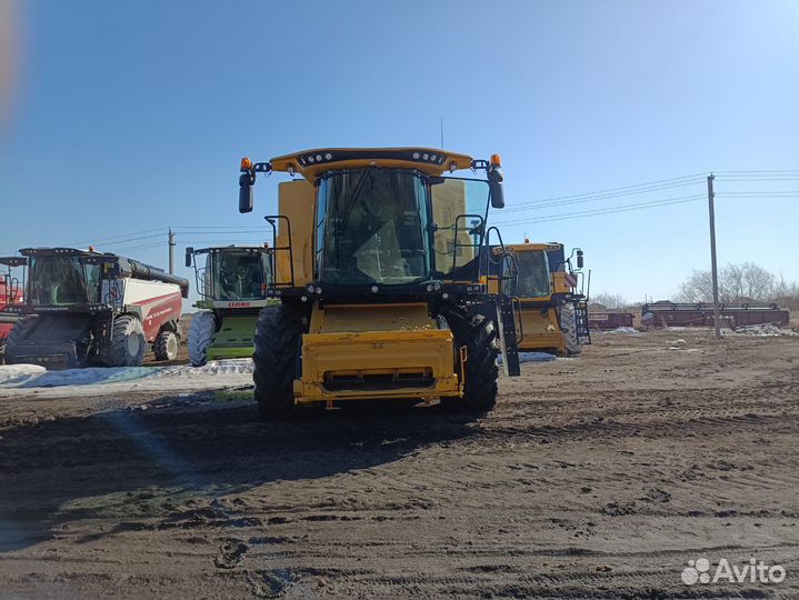 Комбайн New Holland CX 8.70, 2020
