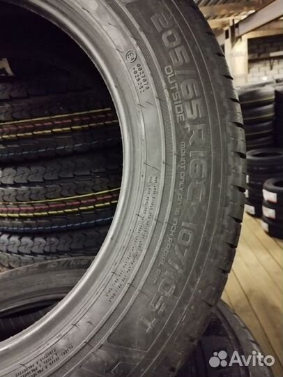 Nokian Tyres Hakka C2 205/65 R16C 107T