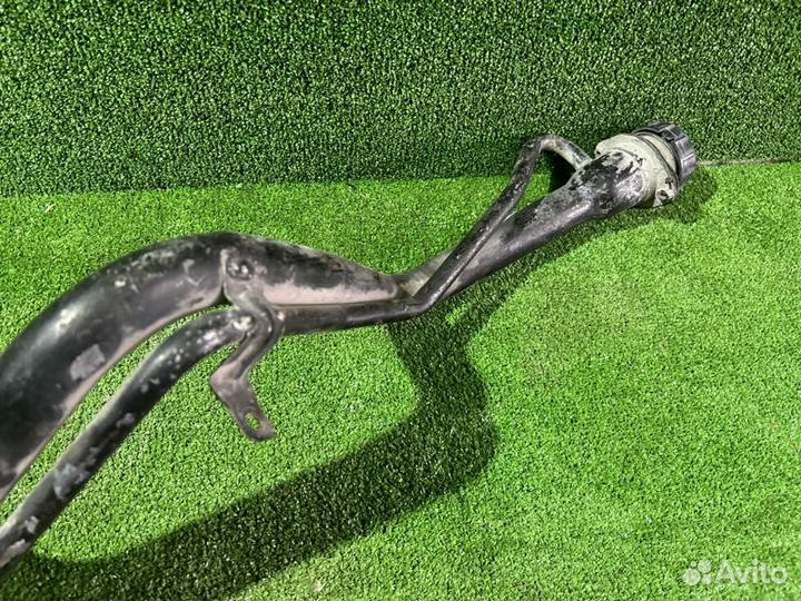 Горловина топливного бака Mitsubishi Outlander CU