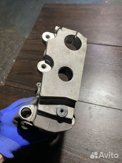 Крепление маятника для Honda CBR929RR