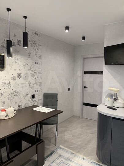 2-к. квартира, 55 м², 5/10 эт.