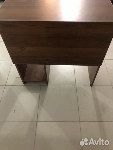 Письменный стол коричневый