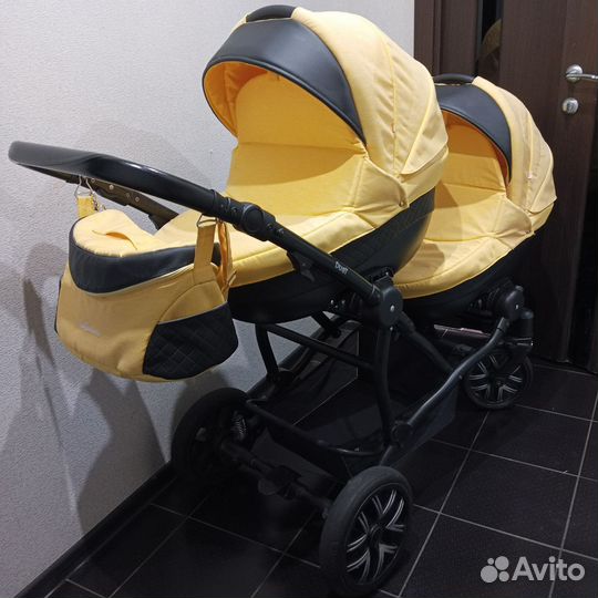 Коляска для двойни 2 в 1