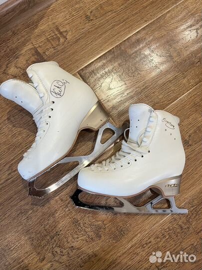 Коньки для фигурного катания edea