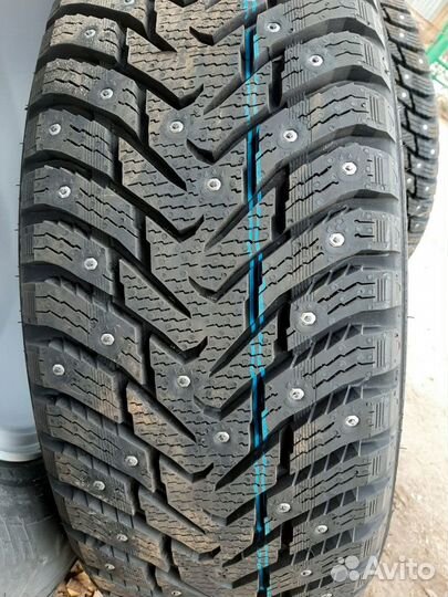 Nokian Tyres Nordman 8 SUV 215/70 R16 104T