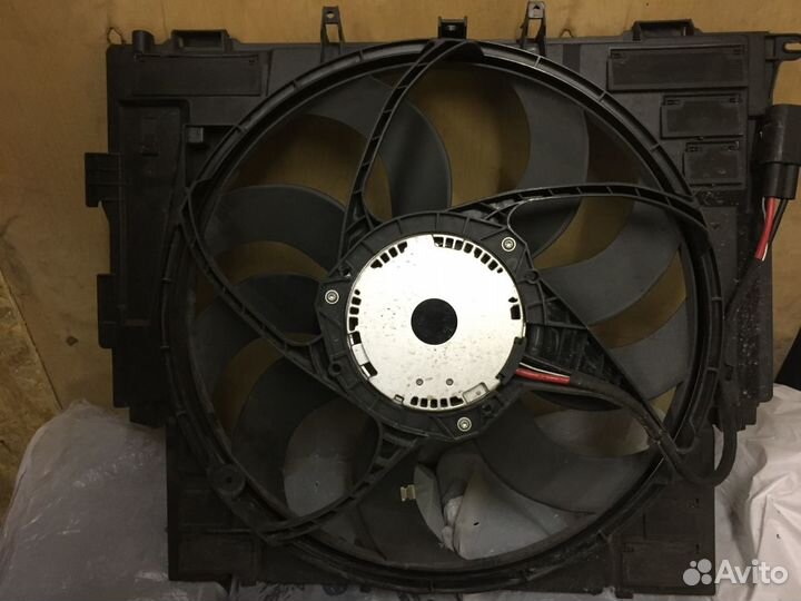 Вентилятор охлаждения BMW 5 (F10) 2011-2012г
