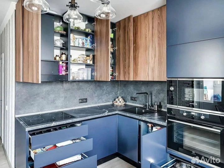 Кухонный гарнитур / Кухни на заказ