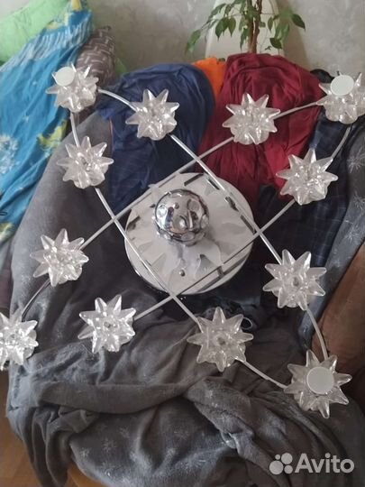 Люстра для потолка или стены