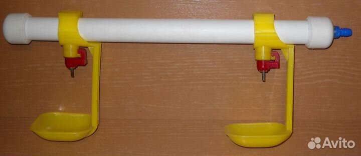 Ниппельные поилки для птиц