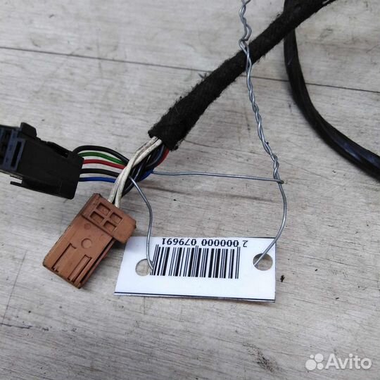 Зеркало правое Peugeot 207