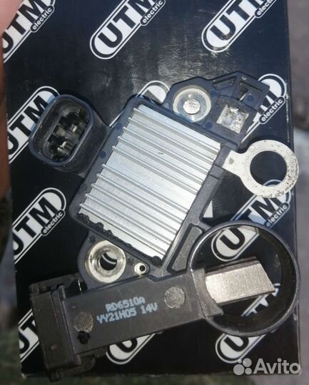 Регулятор напряжения