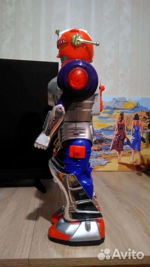 Робот игрушечный