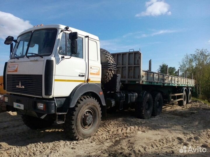 МАЗ 6425Х9-451-051 с полуприцепом, 2013