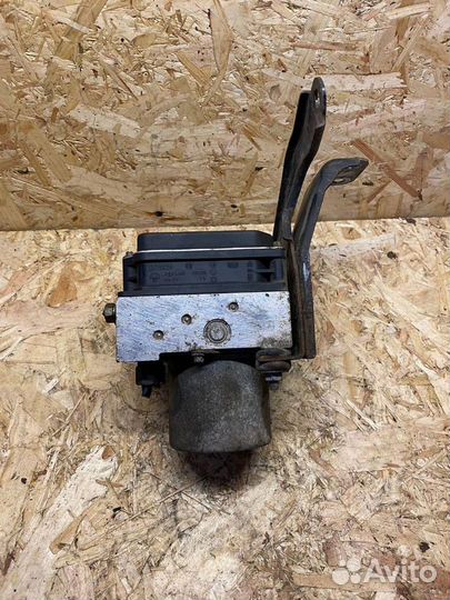 Блок ABS Nissan Qashqai J10 2.0 4wd МКПП