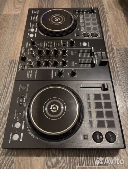 Контроллер Pioneer DDJ-400 2-канальный