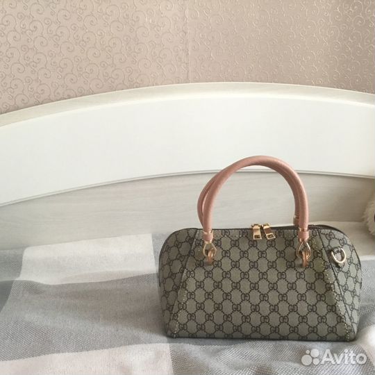 Продам сумку новую DG