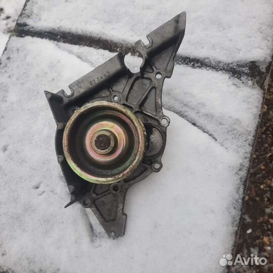 Помпа для ауди А6 С5 дв. 2,4
