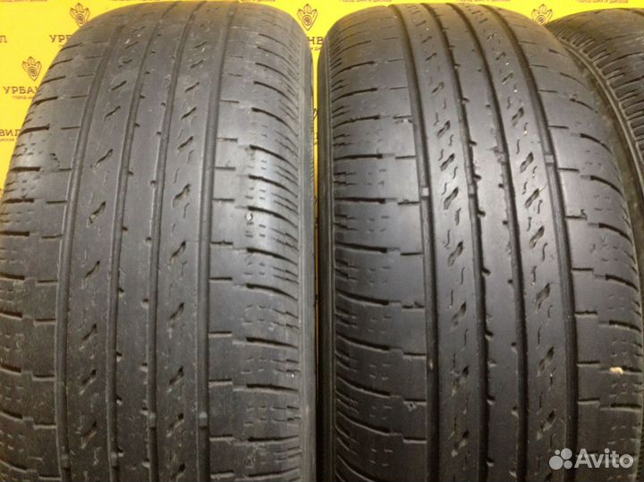 Nexen Roadian 571 235/65 R17 104T