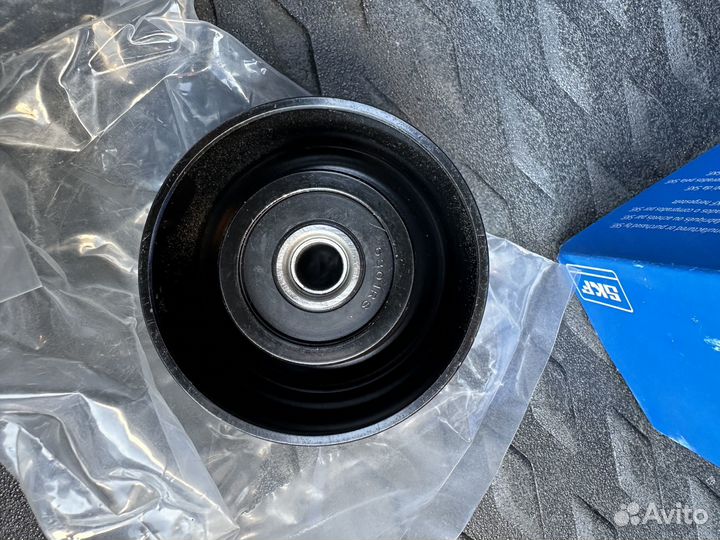 Ролик поликлинового ремня SKF