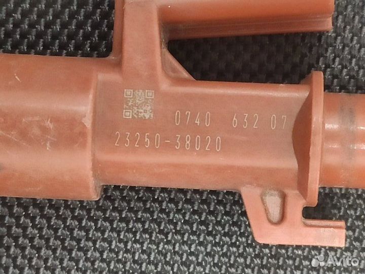 Форсунка топливная Lexus Ls