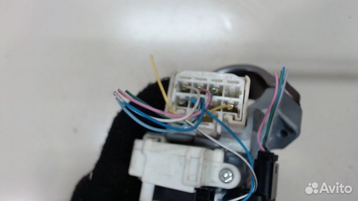 Замок зажигания Toyota Verso-S, 2011