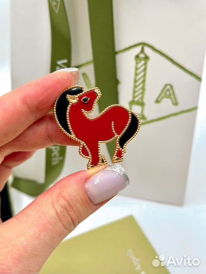 Брошь van cleef