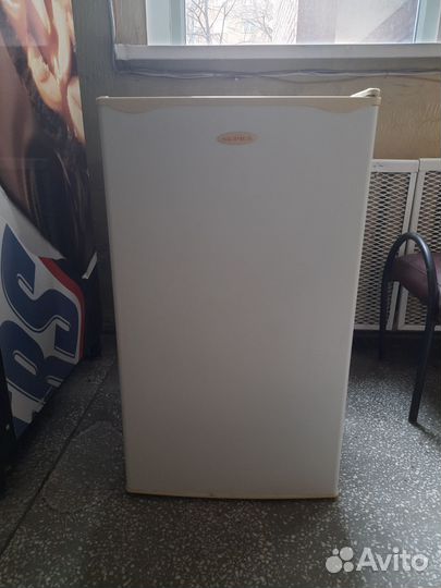 Холодильник бу маленький