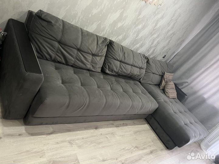 Угловой диван