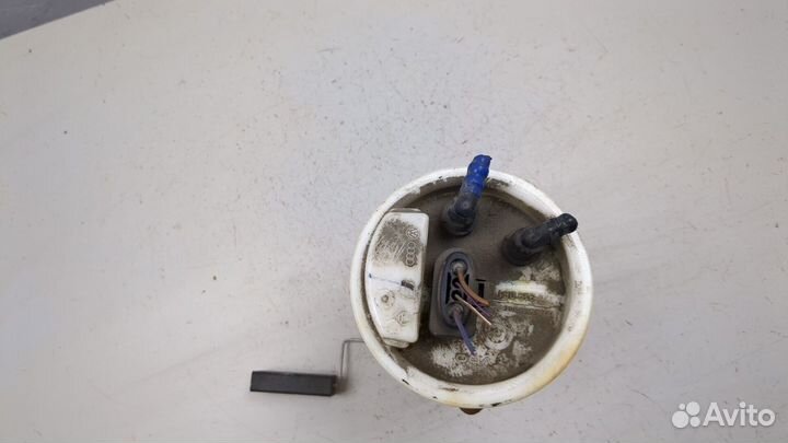 Насос топливный электрический Volkswagen Golf 4