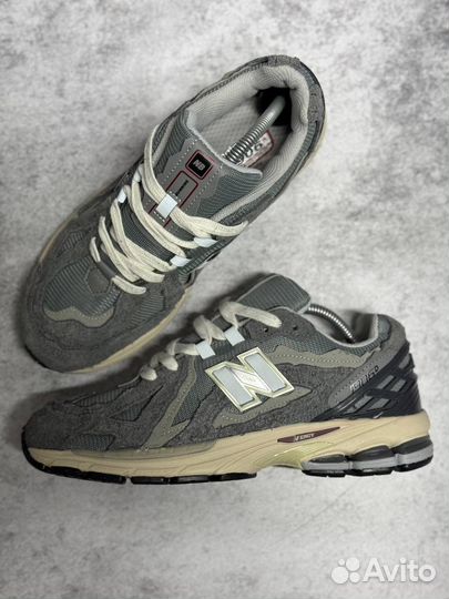 Стильные кроссовки New Balance 1906