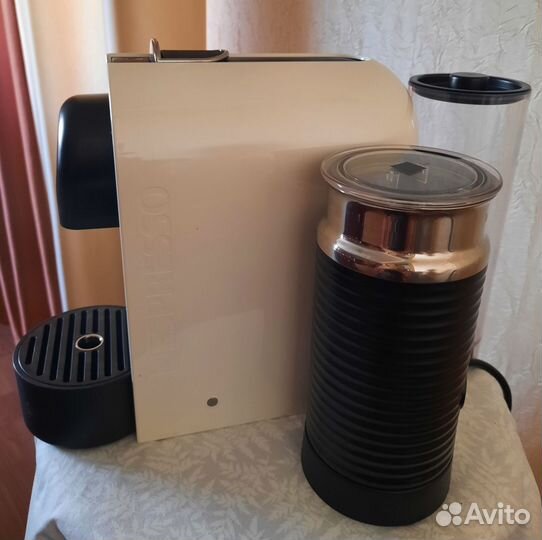 Кофеварка капсульная nespresso
