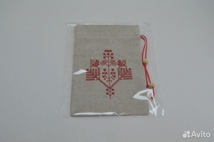 Льняные мешочки с машинной вышивкой