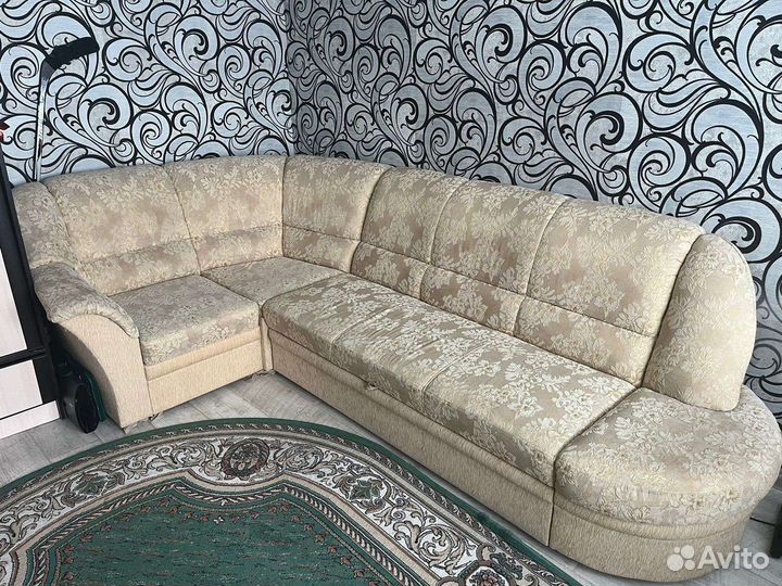 Угловой диван