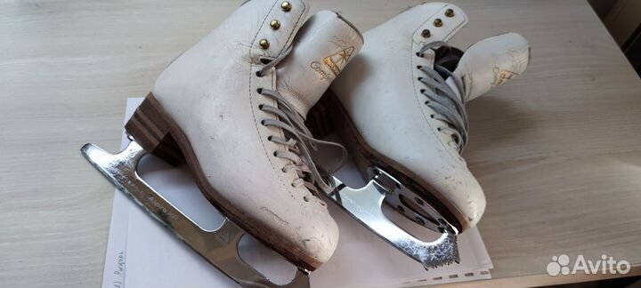Продам коньки Jackson