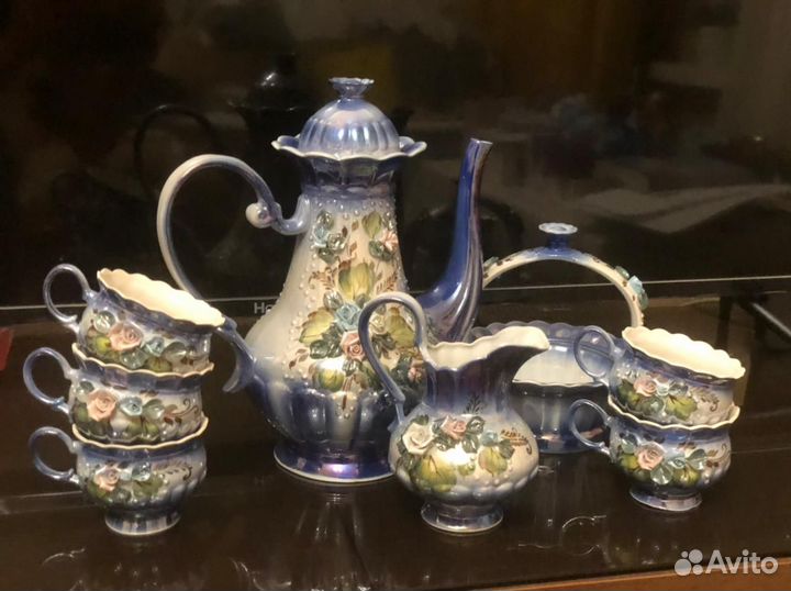 Чайный сервиз из 8 предметов